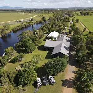 https://hedlow-retreat.queenslandhotels.net